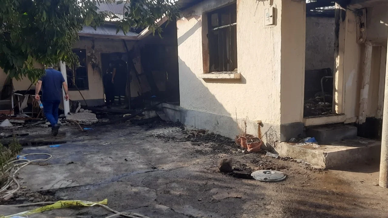 Adana'da yangın çıkan evde bir kişi hayatını kaybetti