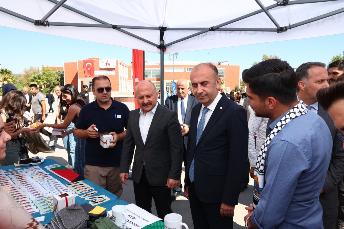 Adıyaman Üniversitesi’nde, Gazze için anma ve dayanışma programı devam ediyor