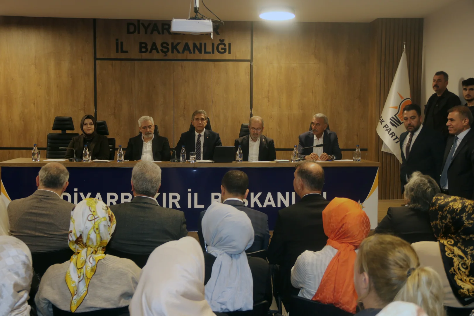 AK Parti Genel Başkan Yardımcısı Demir, Diyarbakır'da konuştu