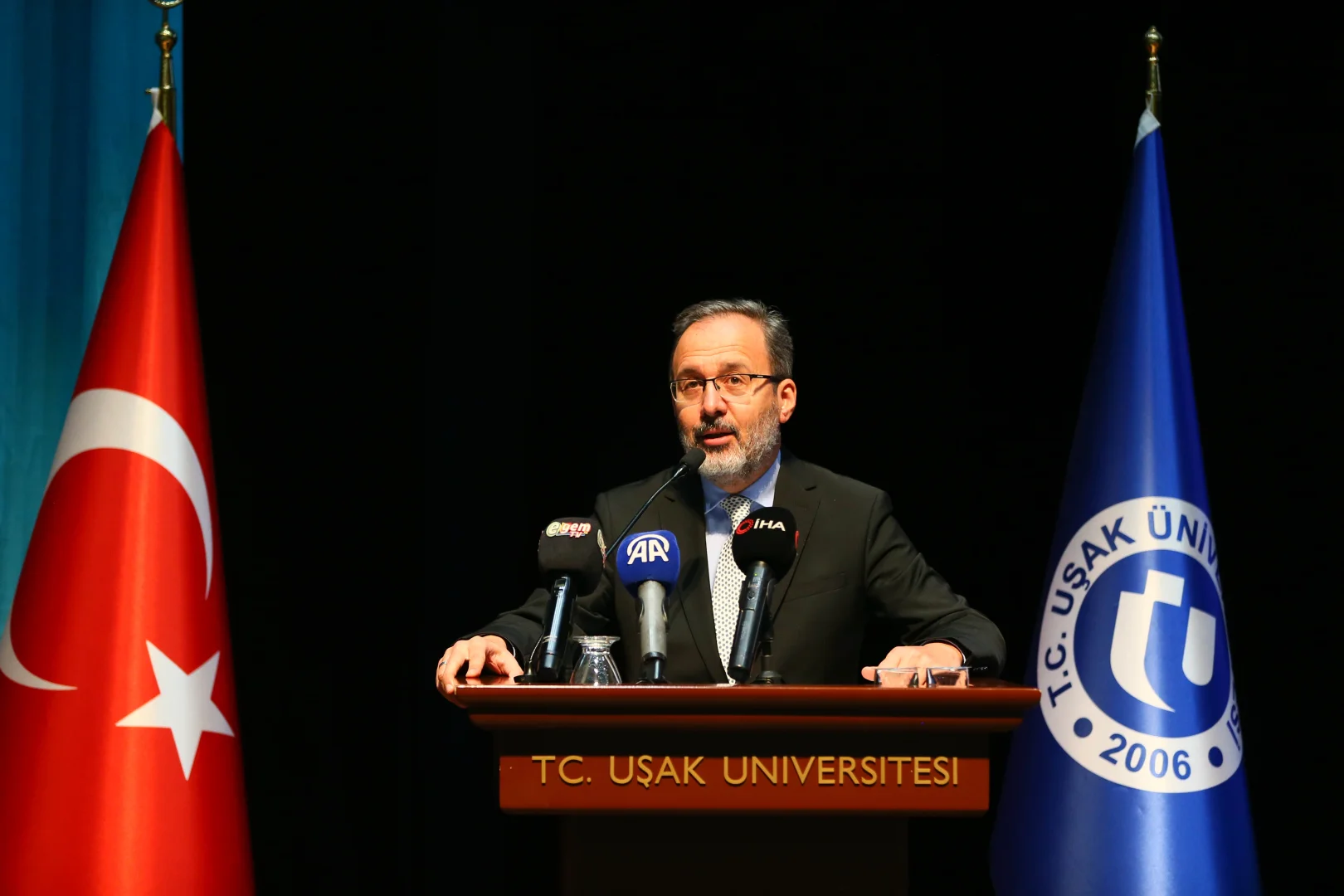 AK Parti İzmir Milletvekili Kasapoğlu, Uşak'ta akademik yıl açılışında konuştu