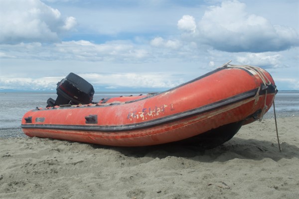 Akdeniz'de göçmen tekneleri battı: En az dört ölü