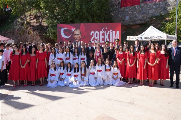Alanya'da Cumhuriyet Bayramı kutlamaları
