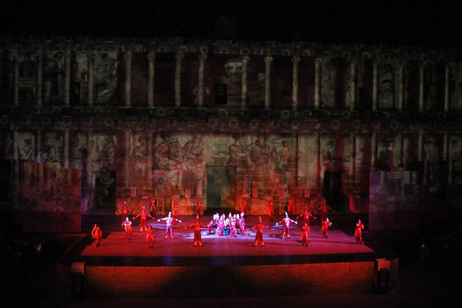 "Anadolu Ateşi" Aspendos’ta izleyiciyle buluştu