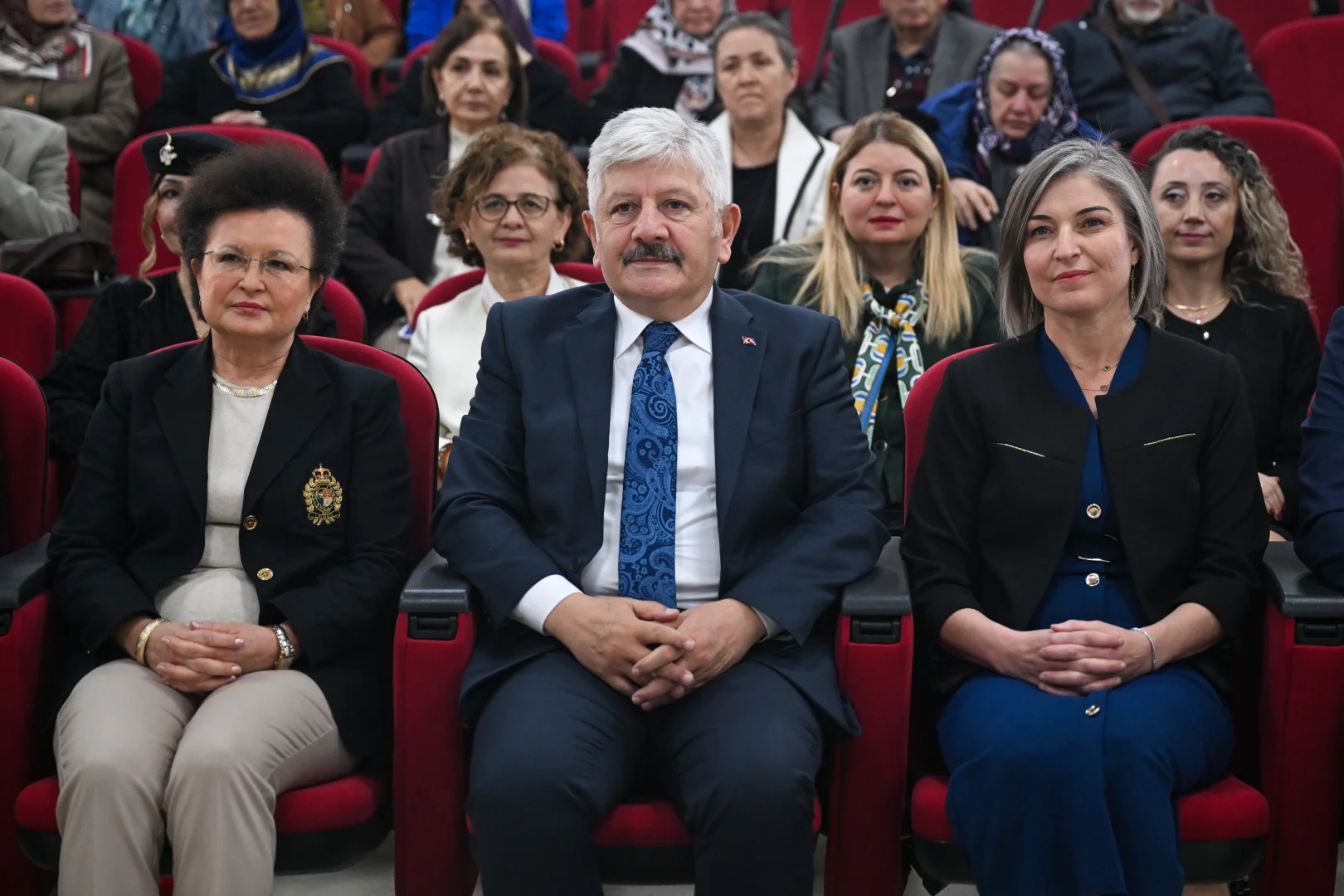 Ankara'da 60 yaş üstü bireylere yönelik "3. Yaş Üniversitesi" eğitimleri başladı