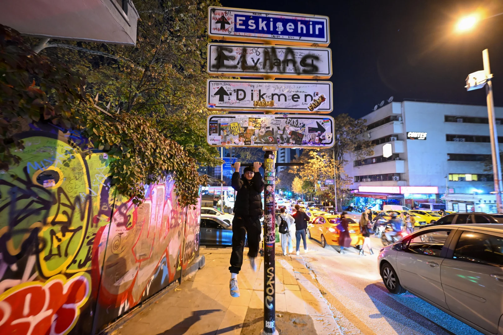 Ankaralıların Kızılay yön tabelasına ilgisi