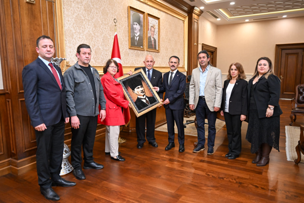 Atatürkçü Düşünce Derneği Kocaeli ve İzmit şubelerinden, Vali Aktaş’a ziyaret
