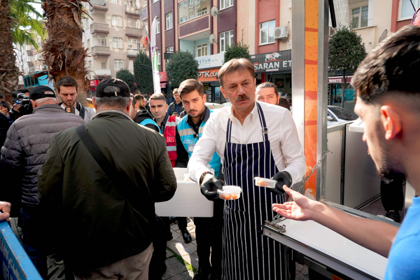 Bahçelievler'de şehitler için mevlit okutuldu, lokma dağıtıldı
