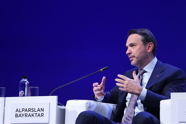 Bakan Bayraktar, YEKÜD Başkanı Yağlı ile görüştü