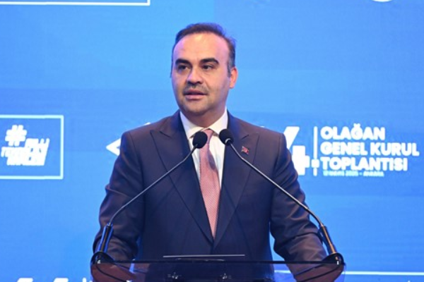 Bakan Kacır, 7. Ar-Ge İnovasyon Zirvesi ve Fuarı'na katıldı