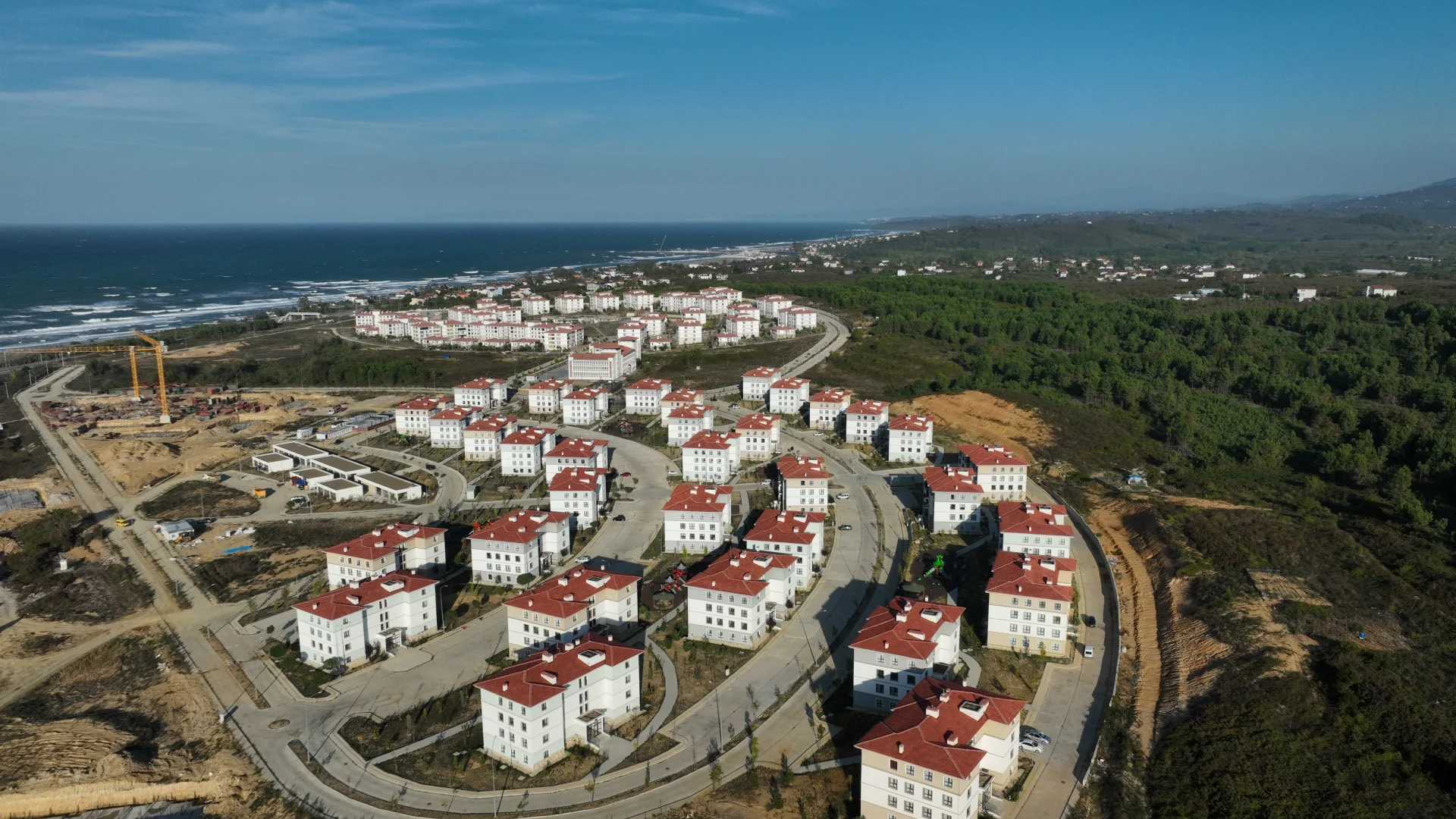 Bakan Kurum, TOKİ ile Sakarya'da ev sahibi olan vatandaşların görüntülerini paylaştı: