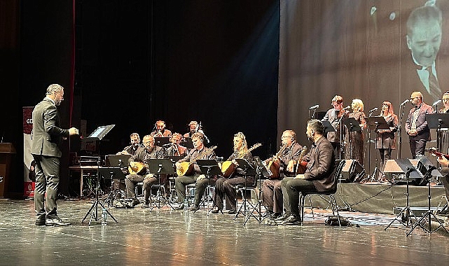 Bakırköy'de Cumhuriyet Coşkusu Türk Halk Müziği konserleriyle başladı