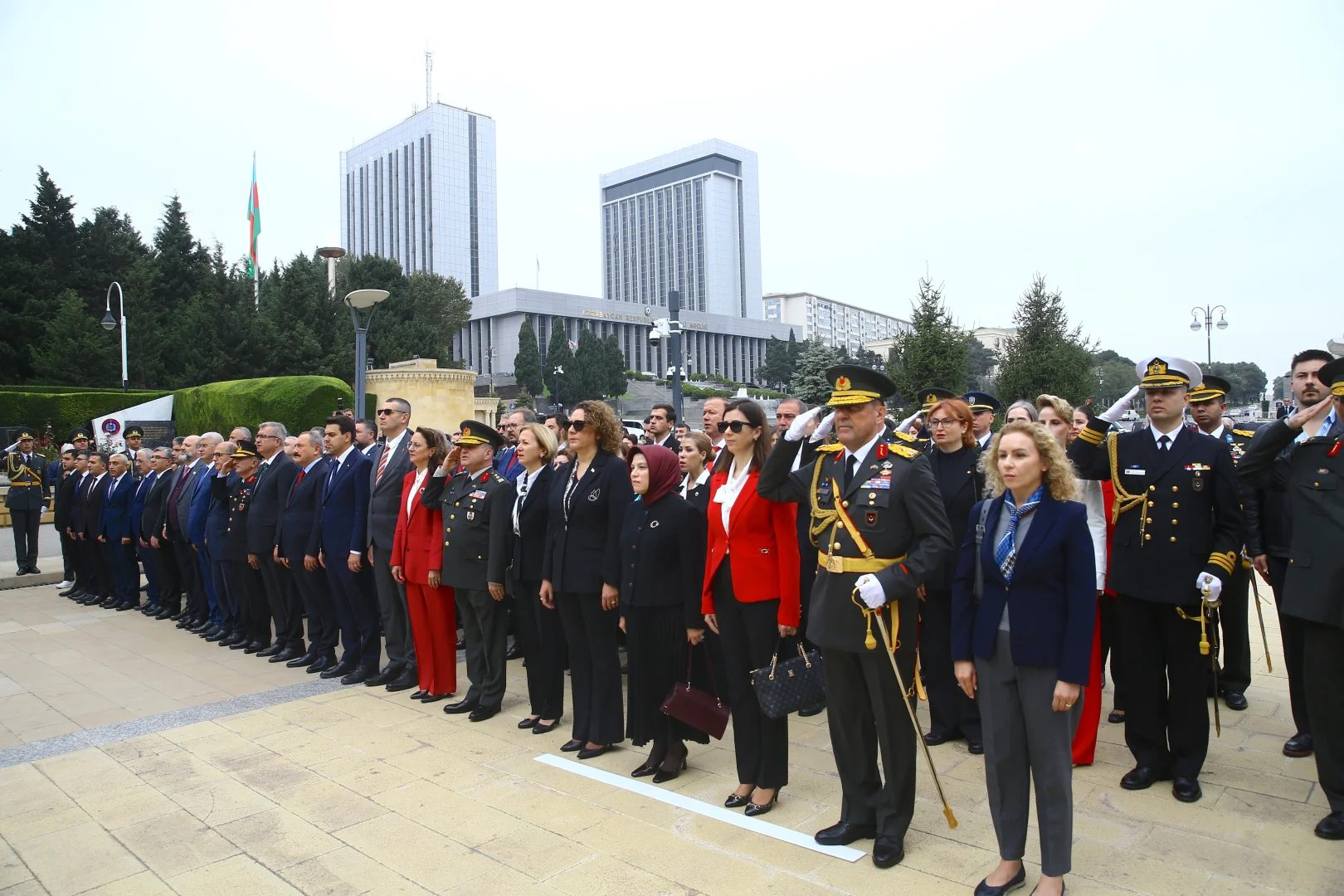 Bakü’de Türkiye Cumhuriyeti’nin 102. yılı kutlandı