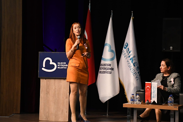 Balıkesir Kent Konseyi’nden kanser farkındalık paneli