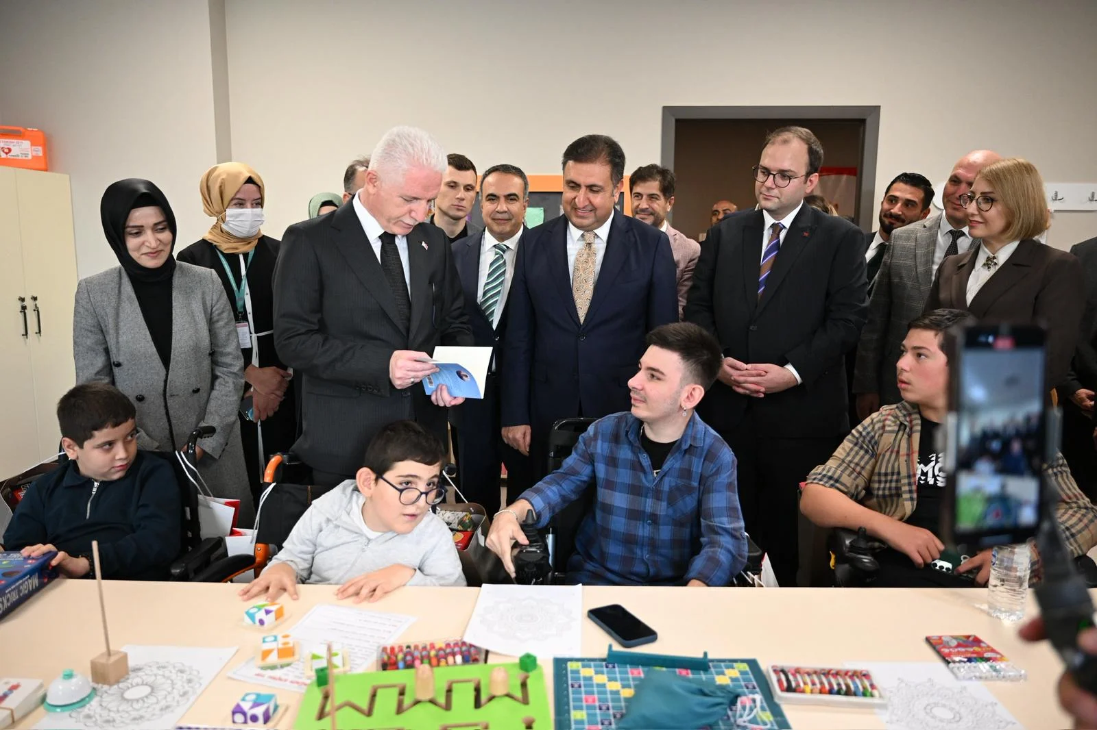 Başakşehir Çam ve Sakura Şehir Hastanesi'nde "hastane sınıfı" törenle açıldı