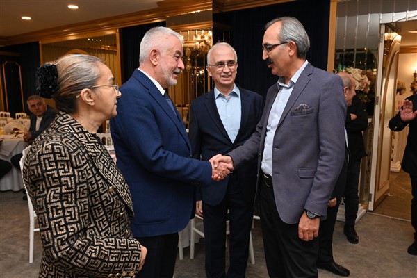 Başkan Başdeğirmen, Bursa’daki Ispartalılarla Helva Kabune Günü'nde buluştu