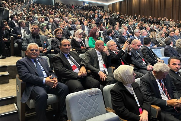 Başkan Büyükkılıç, Ankara’da Şehircilik Zirvesi’ne katıldı