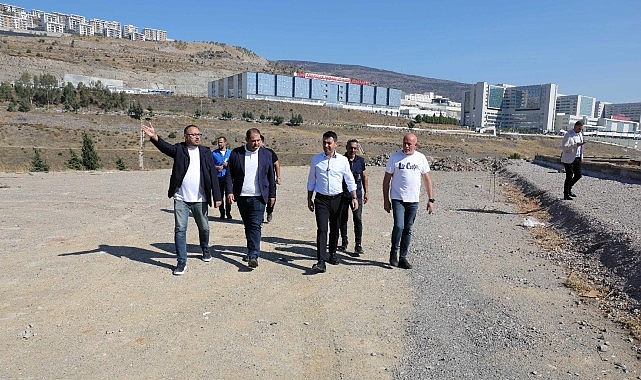 Başkan Önal'dan Saha Mesaisi - Başkan Önal Mahallelerde projeleri inceledi, vatandaşlarla buluştu