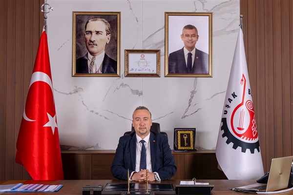 Başkan Yalım: Atatürk, çağdaş düşünceleriyle bir ışık kaynağıdır