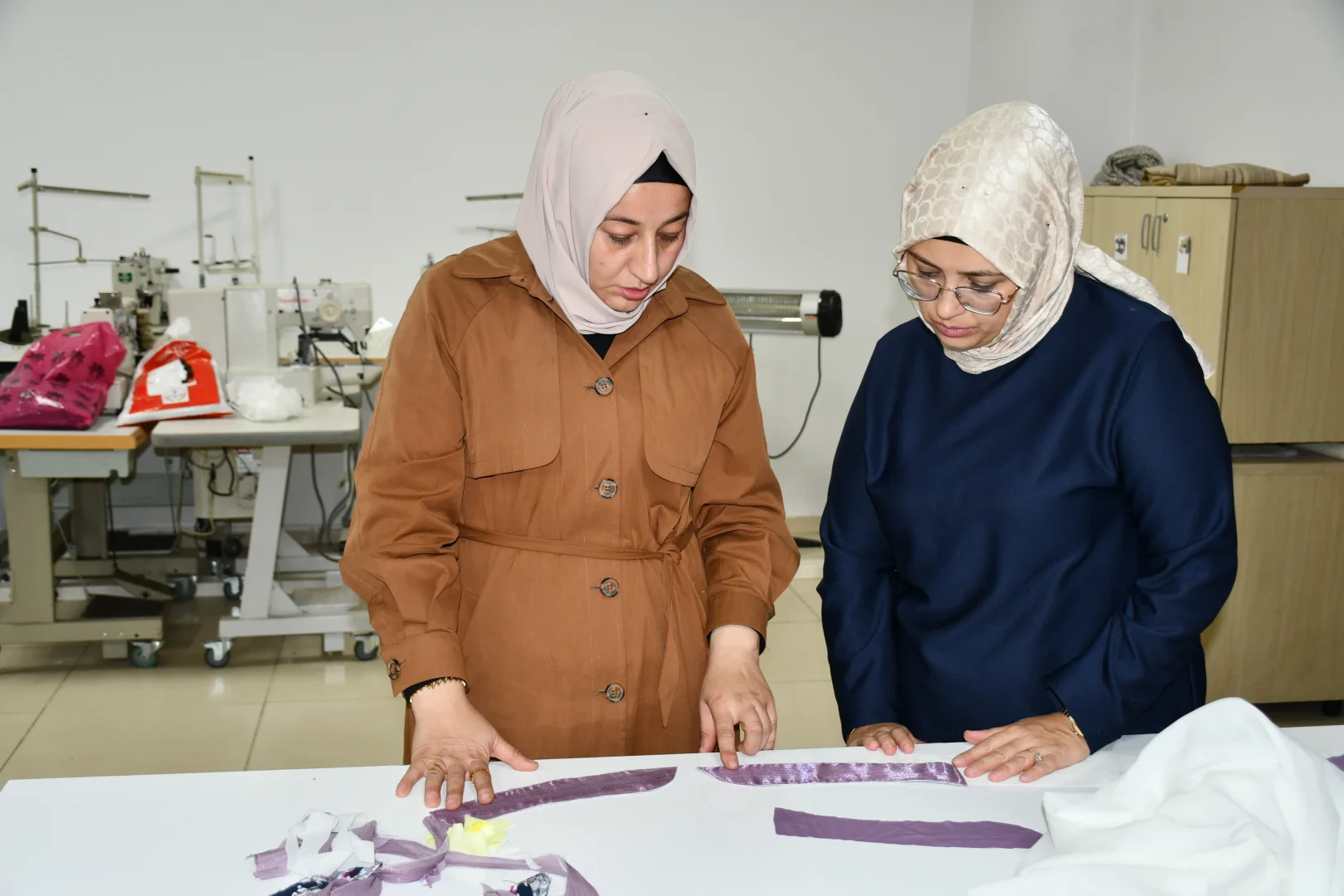 Batman'da öğrenciler tekstil atölyesinde el becerilerini geliştirip tecrübe kazanıyor