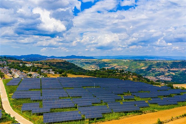 Beyaz kitap: Çin, yeşil ve düşük karbonlu enerji dönüşümünde önemli ilerleme sağladı