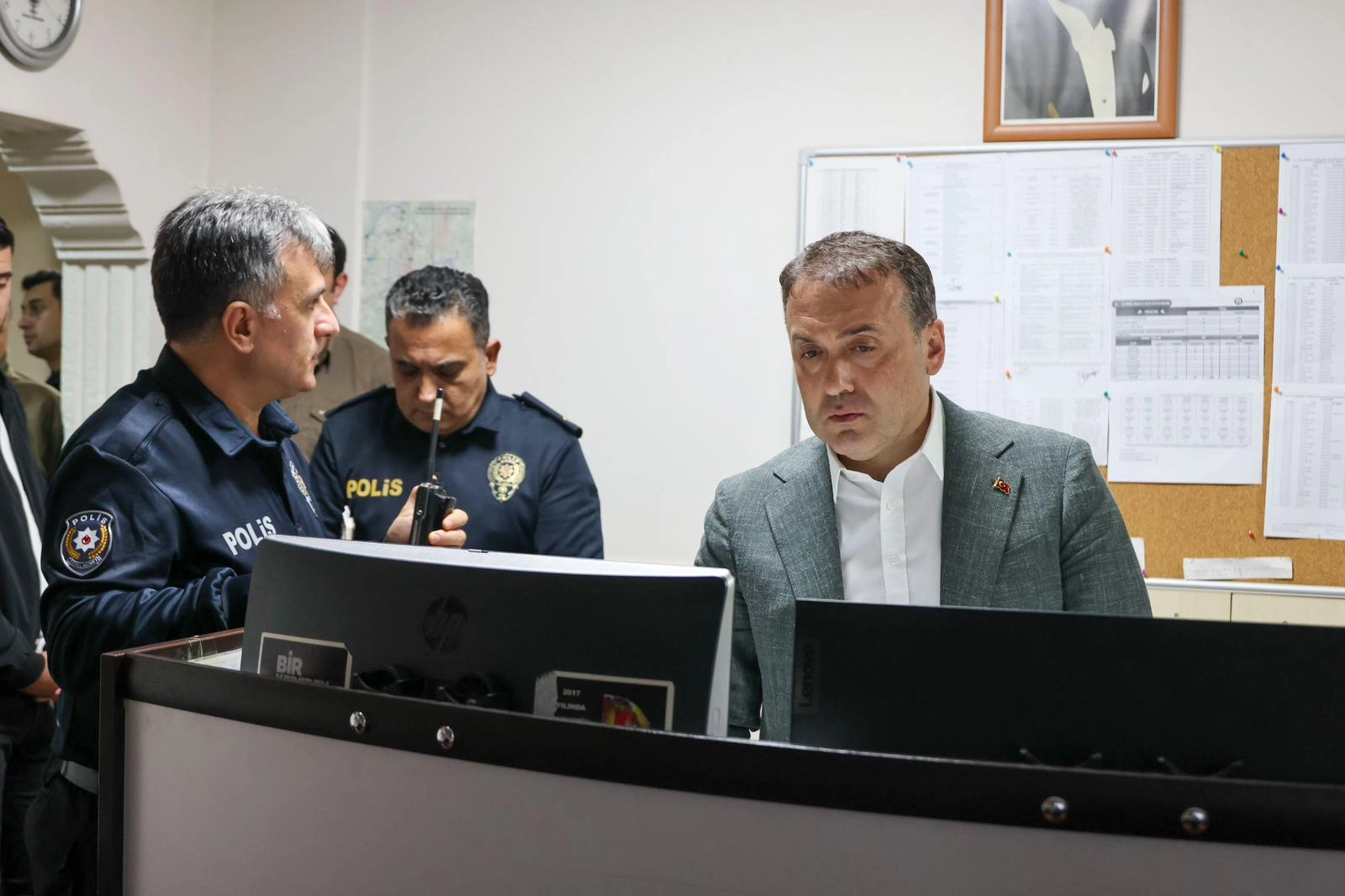 Bilecik Valisi Sözer’den İl Emniyet'e ziyaret