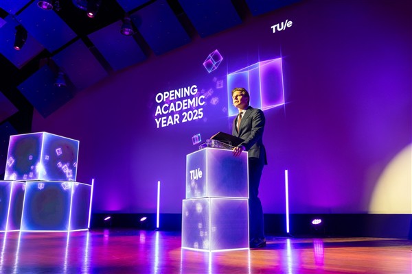 Brekelmans: İstikrar, Lübnan'ın, bölgenin ve Avrupa'nın çıkarınadır