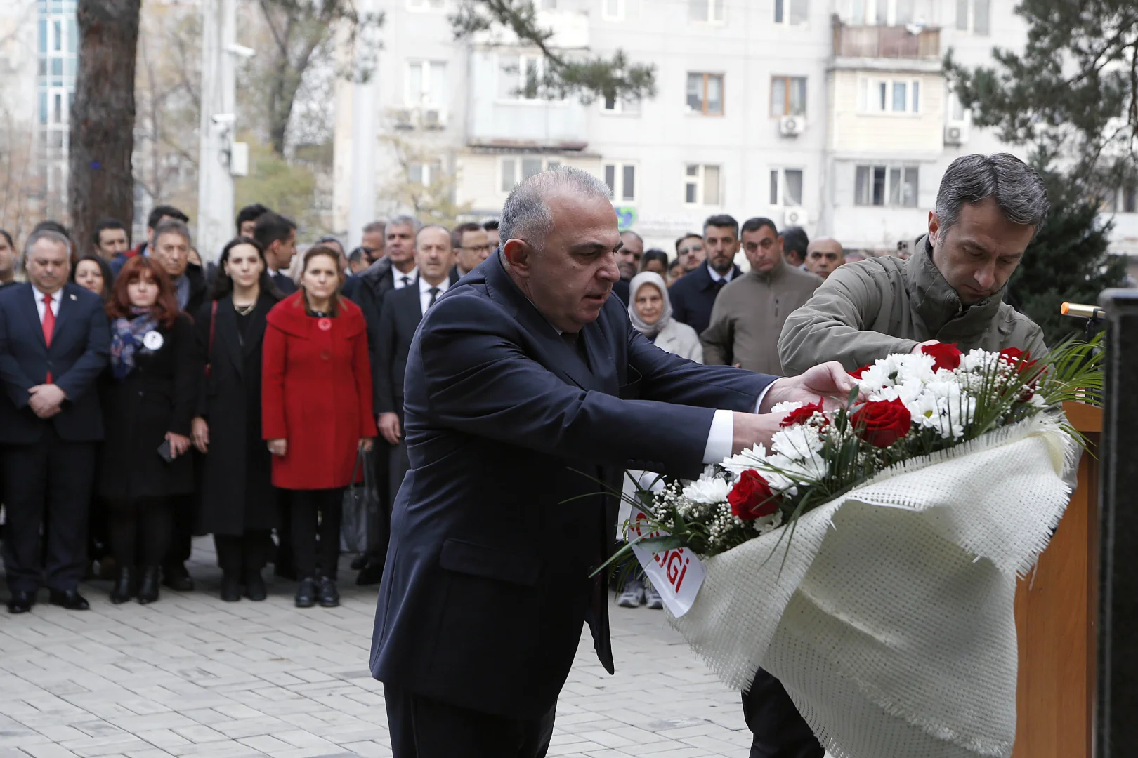 Büyük Önder Atatürk, ebediyete intikalinin 87'nci yılında Kırgızistan'da anıldı