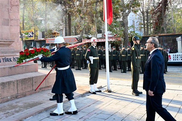 Büyük Önder Atatürk, Malatya’da törenlerle anıldı