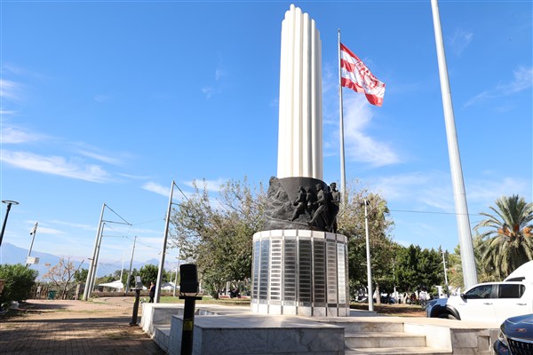 Büyükşehir’den Cumhuriyet Dönemi Antalya Şehitleri Anıtı’nda restore çalışması