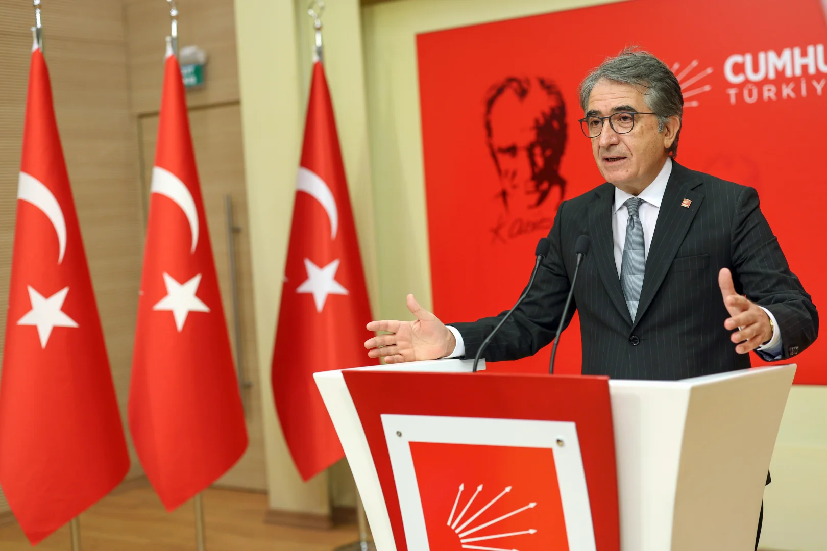 CHP Genel Başkan Yardımcısı Karatepe, basın toplantısı düzenledi