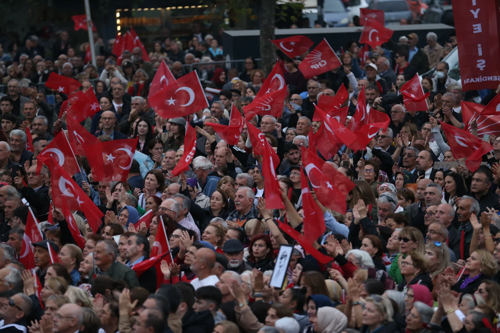 CHP Genel Başkanı Özel, partisinin Ordu mitinginde konuştu