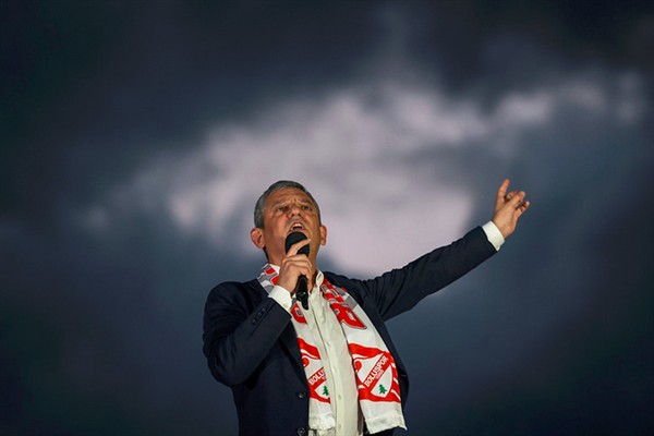 CHP Genel Başkanı Özel, 'Tuzla Yaşam Aydınlı’ açılış törenine katıldı