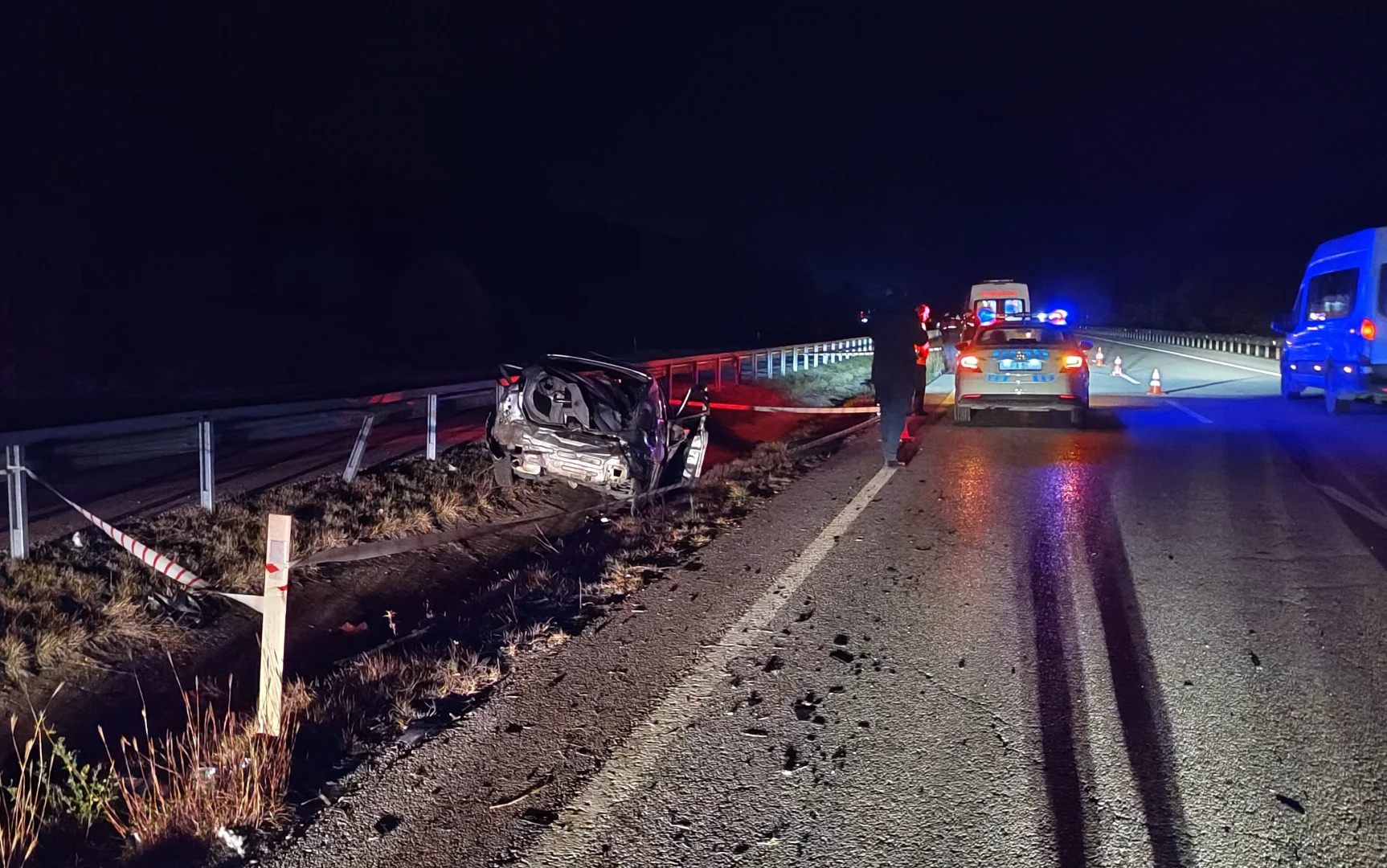Çorum'da devrilen otomobildeki 1 kişi öldü, 2 kişi yaralandı
