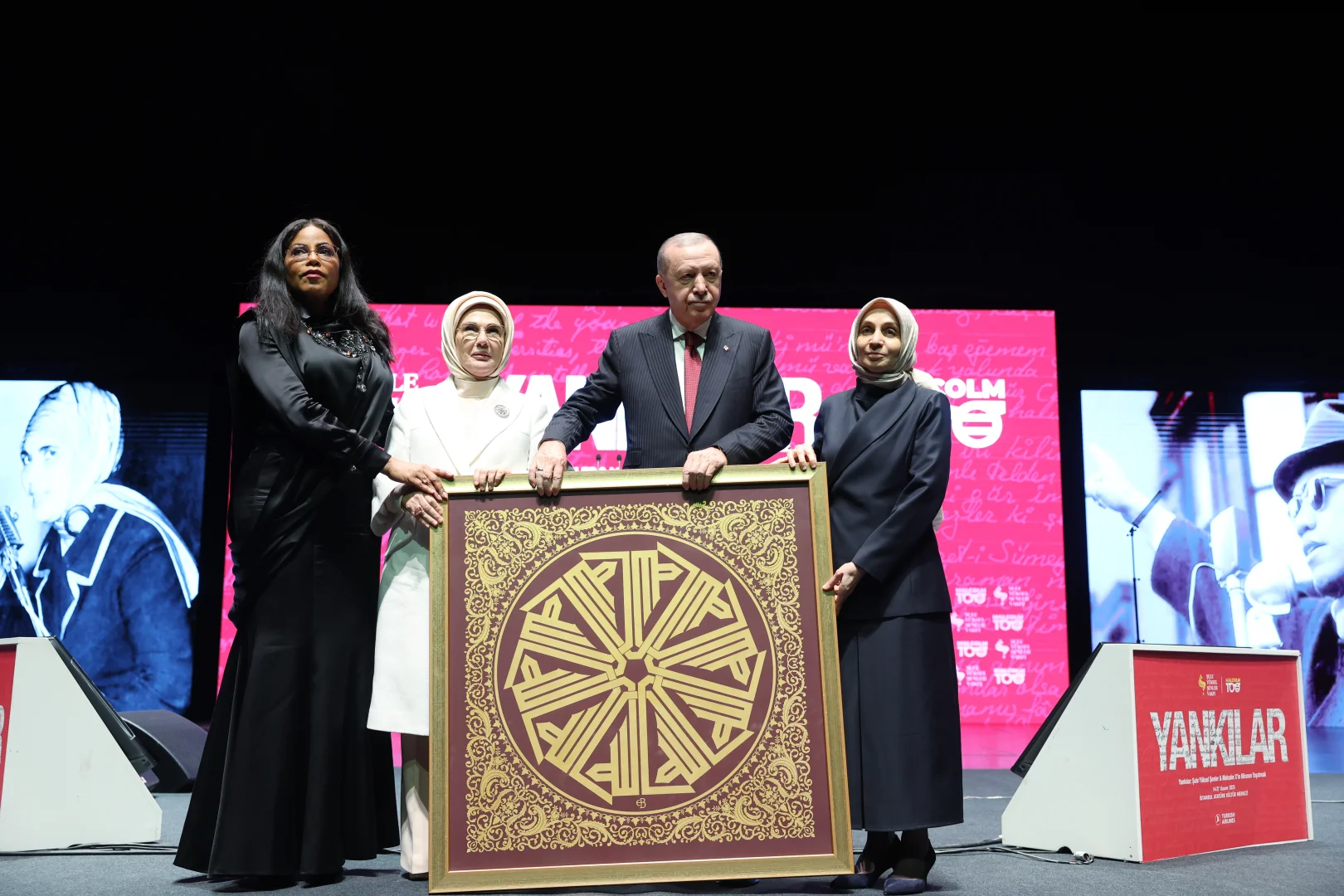 Cumhurbaşkanı Erdoğan, "Uluslararası İnsan Hakları Konferansı ve Yankılar Sergisi Açılış Programı"nda konuştu