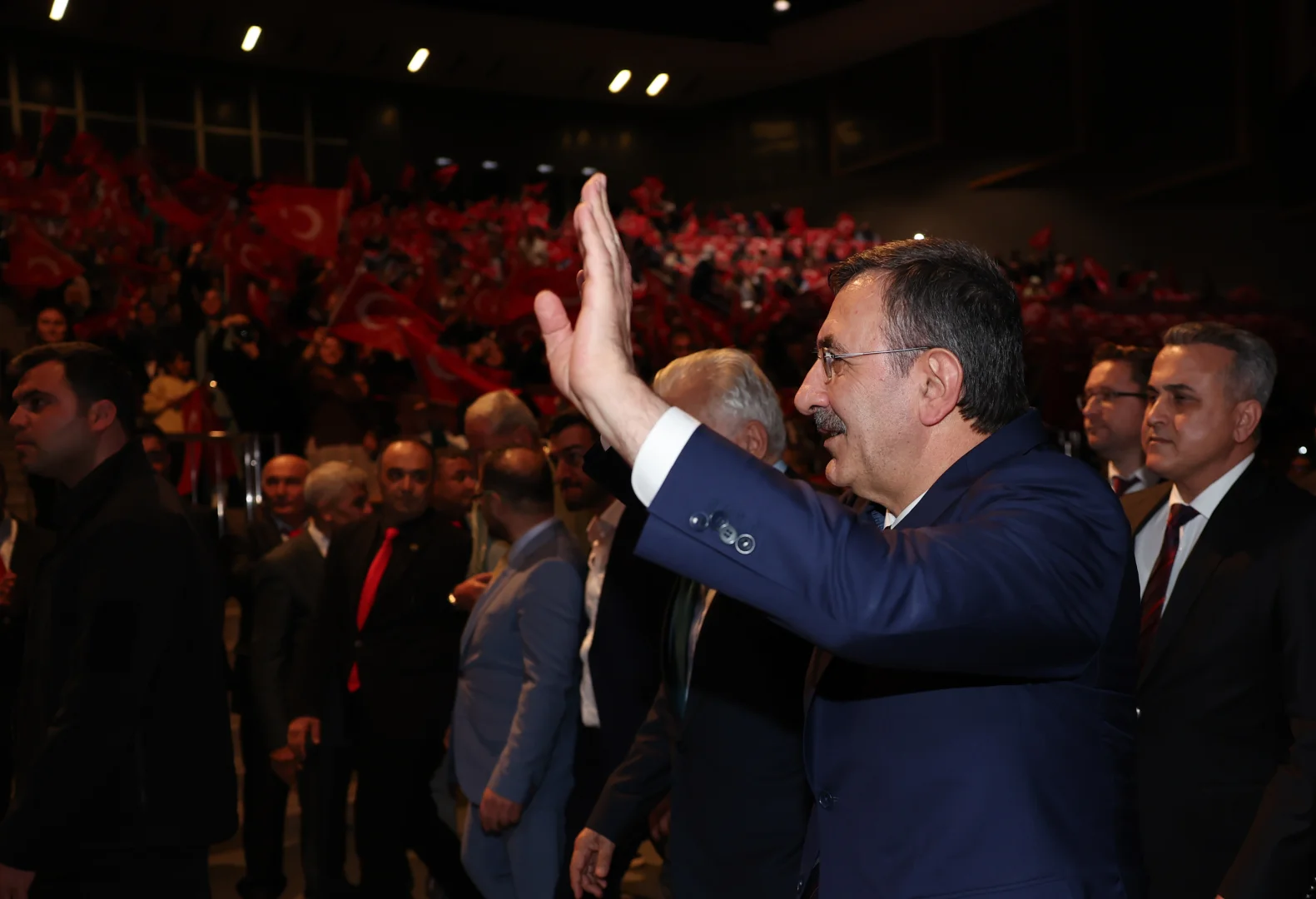 Cumhurbaşkanı Yardımcısı Yılmaz İstanbul'da 5. Kültür Etkinliği "Kan Kardeş Oluyoruz" programında konuştu: