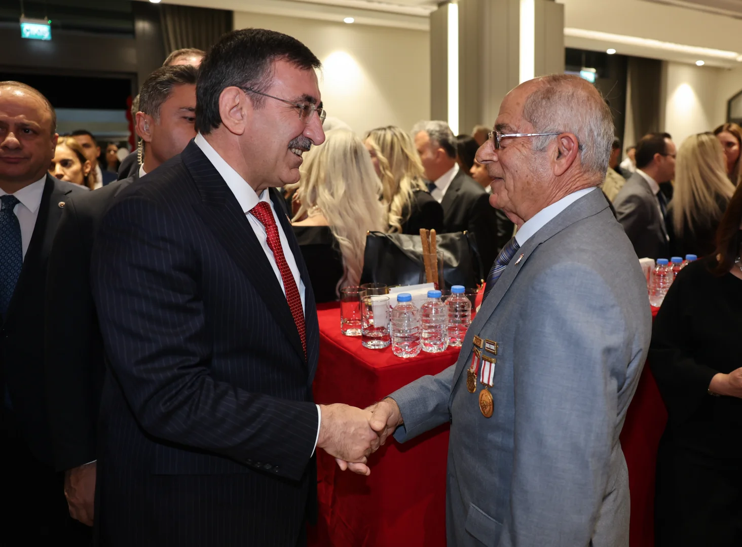 Cumhurbaşkanı Yardımcısı Yılmaz, KKTC Cumhuriyet Meclisi'nde düzenlenen resepsiyona katıldı