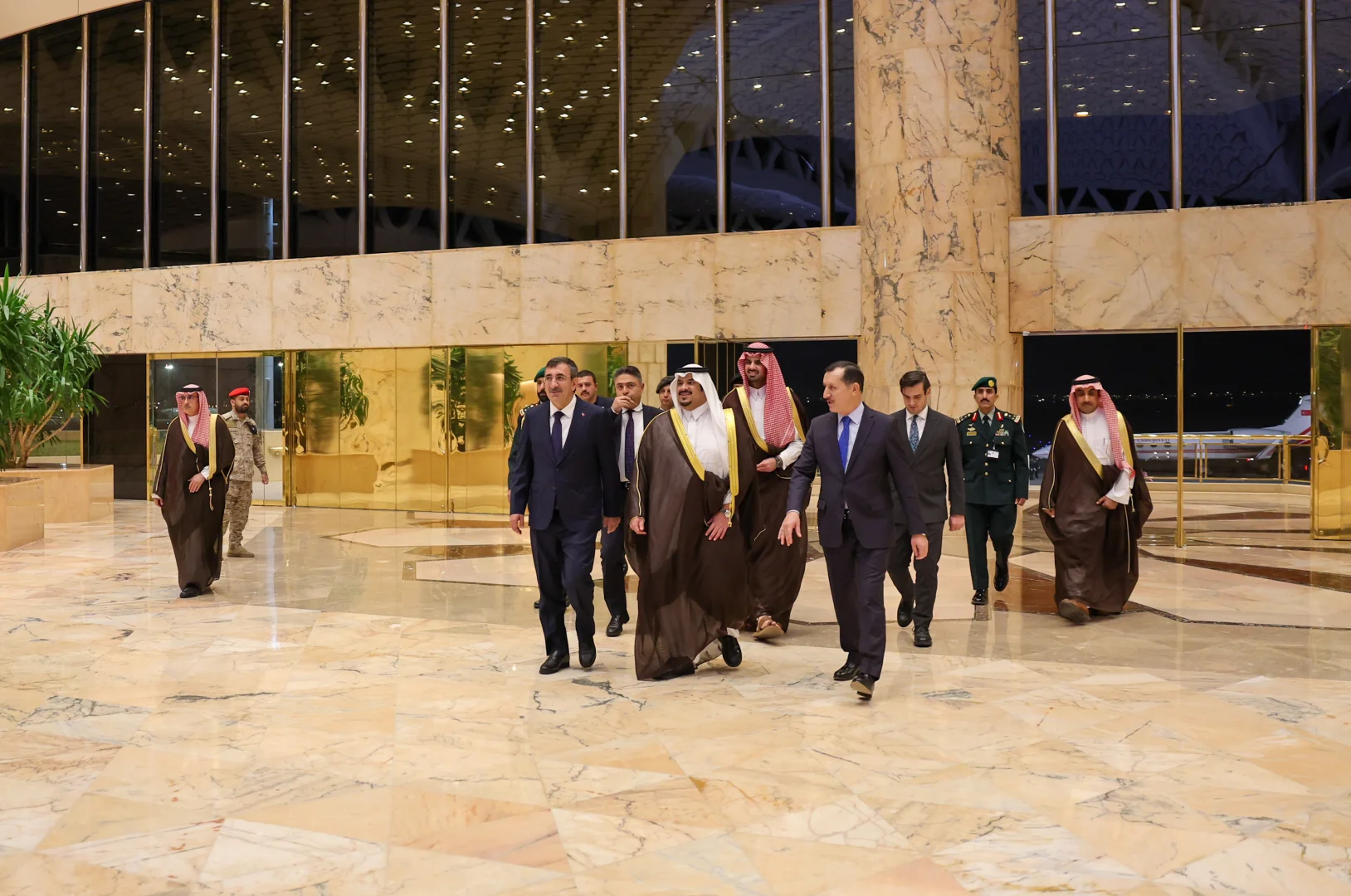 Cumhurbaşkanı Yardımcısı Yılmaz, Suudi Arabistan'a geldi