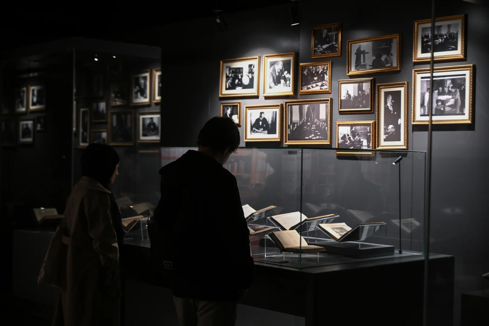 Cumhurbaşkanlığı Millet Kütüphanesi'nde "Atatürk'ün Kitap Dünyası" sergisi açıldı