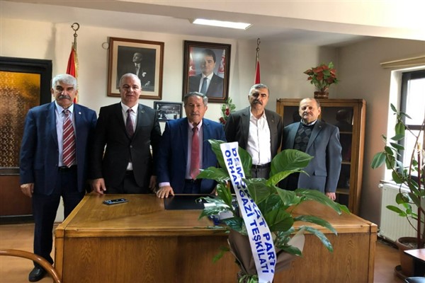 Demokrat Parti Bursa teşkilatında hayırlı olsun ziyareti