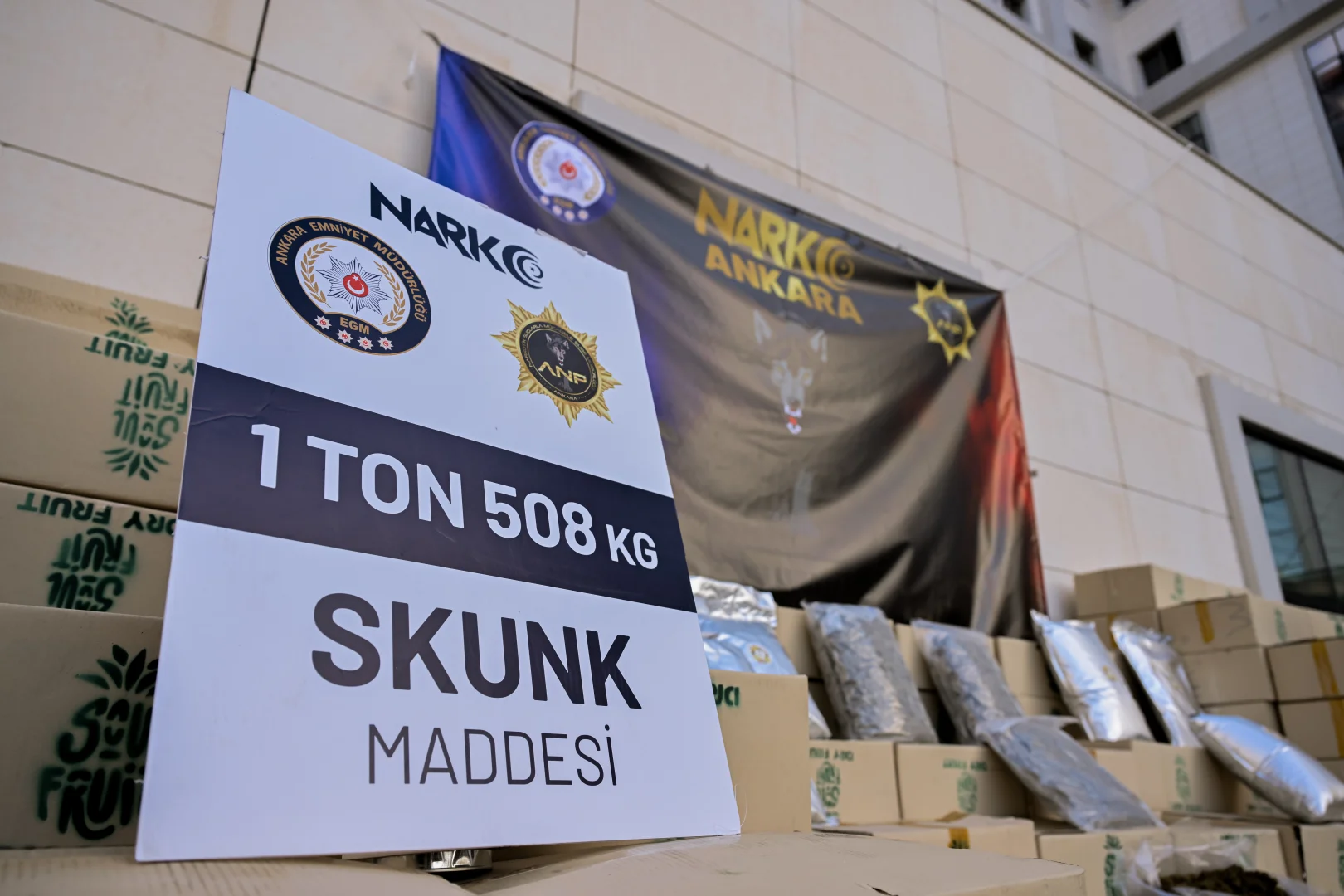 Derince Limanı'nda 1 ton 508 kilogram uyuşturucu ele geçirildi, 5 şüpheli yakalandı