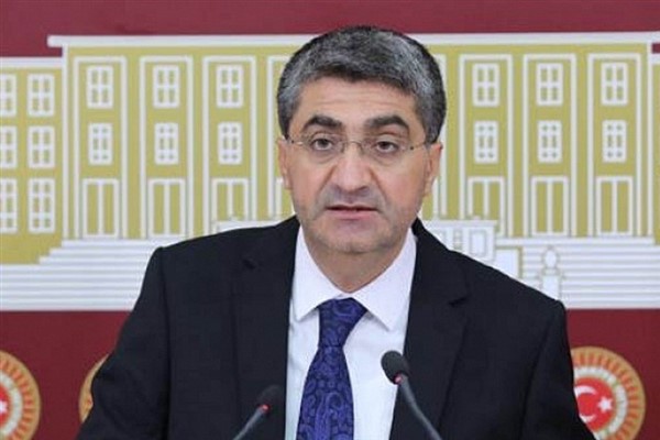 DEVA Partili Ekmen: Özel bir yasa olmadan bir tasfiye girişimi işlemez