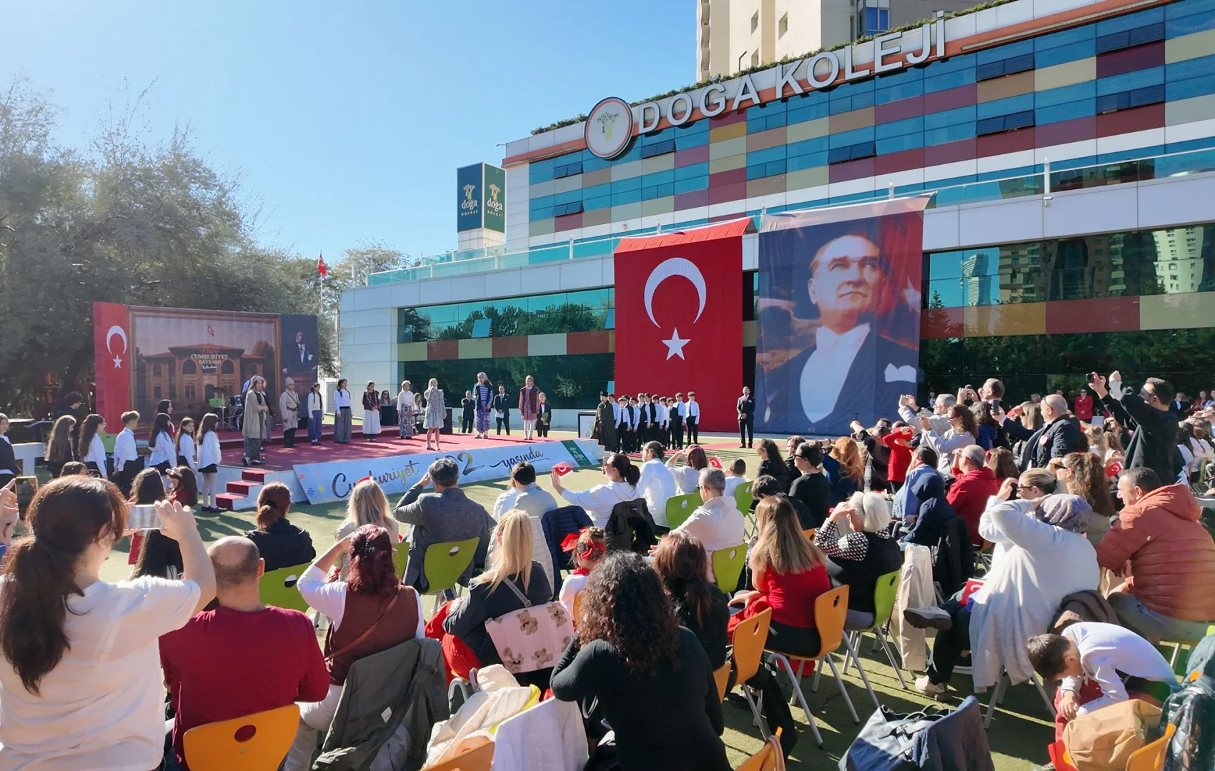 Doğa Koleji kampüslerinde Cumhuriyet Bayramı kutlandı