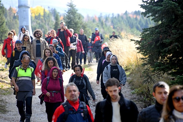 “Doğanın İçinde Cumhuriyetin İzinde” yürüyüşü düzenlendi
