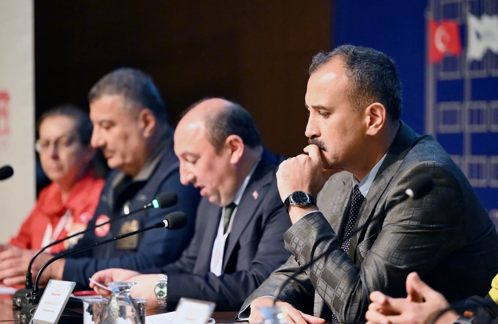 "Düzce'den Türkiye'ye: Afetlerde Gönüllülük ve Liderlik Sempozyumu" düzenlendi