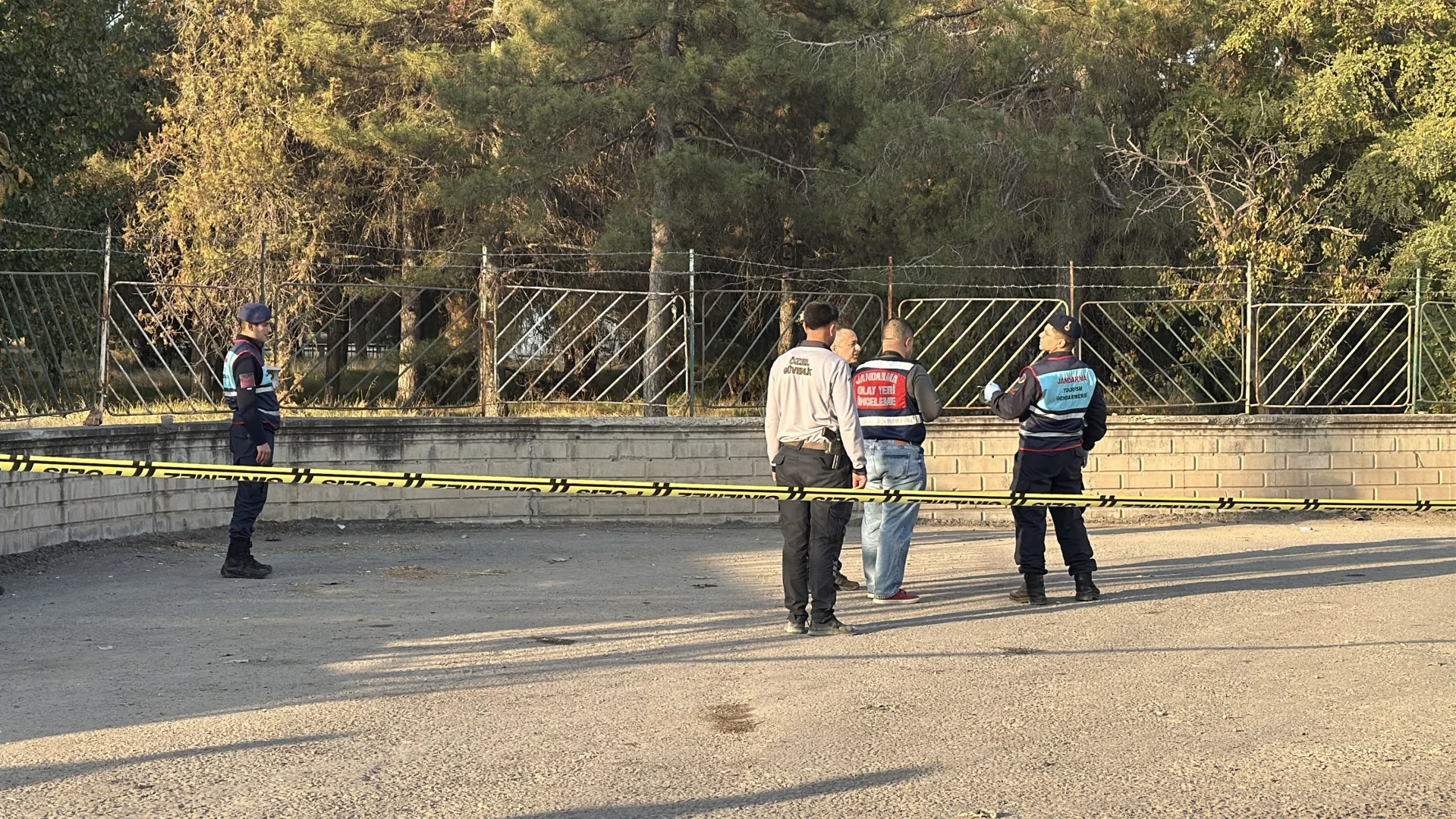 Elazığ'da çıkan silahlı ve bıçaklı kavgada 3 kişi yaralandı