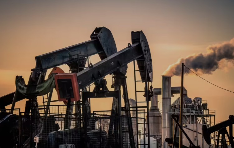 ENERJİ PİYASALARI - Trump-Xi ticaret anlaşmasının ardından petrol fiyatları düştü