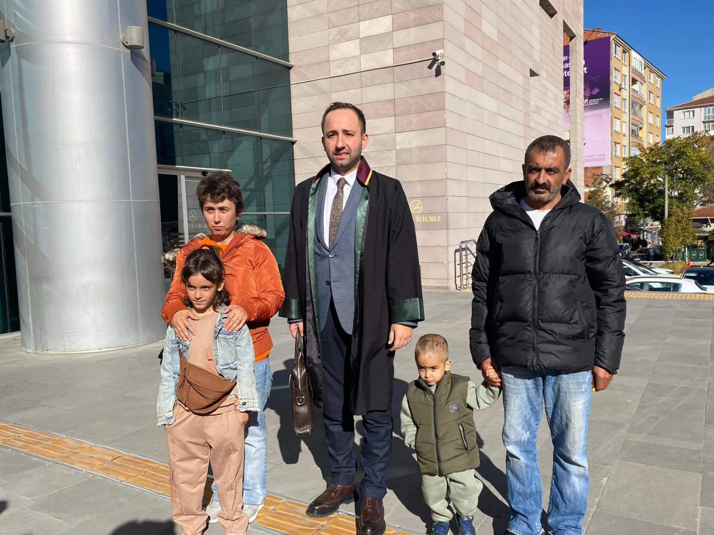 Eskişehir'de arkadaşının çocuğunu falçatayla yaralayan sanığa 21 yıl 6 ay hapis cezası