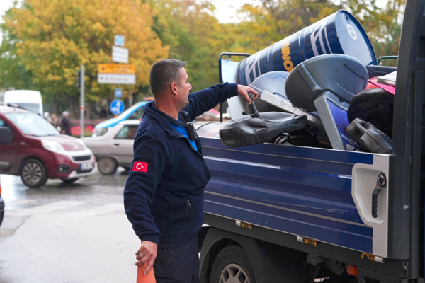 Eskişehir'de kaldırım işgallerine karşı denetimler sürdürülüyor