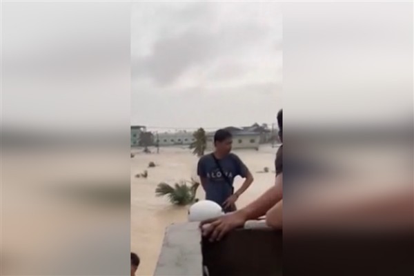 Filipinler'de tayfunda en az beş kişi hayatını kaybetti