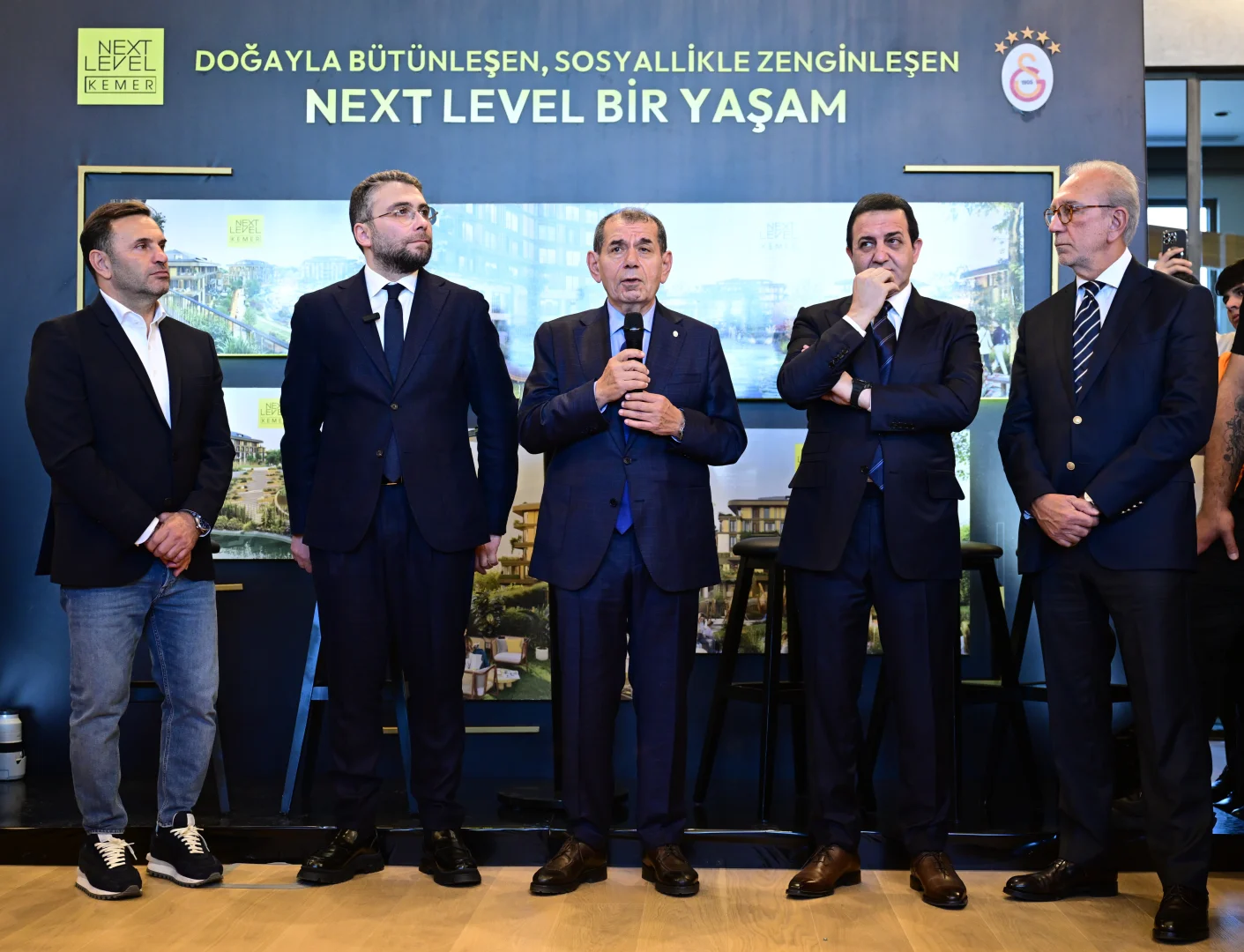 Galatasaray Kulübü Başkanı Özbek, Next Level Kemer projesinin tanıtımına katıldı